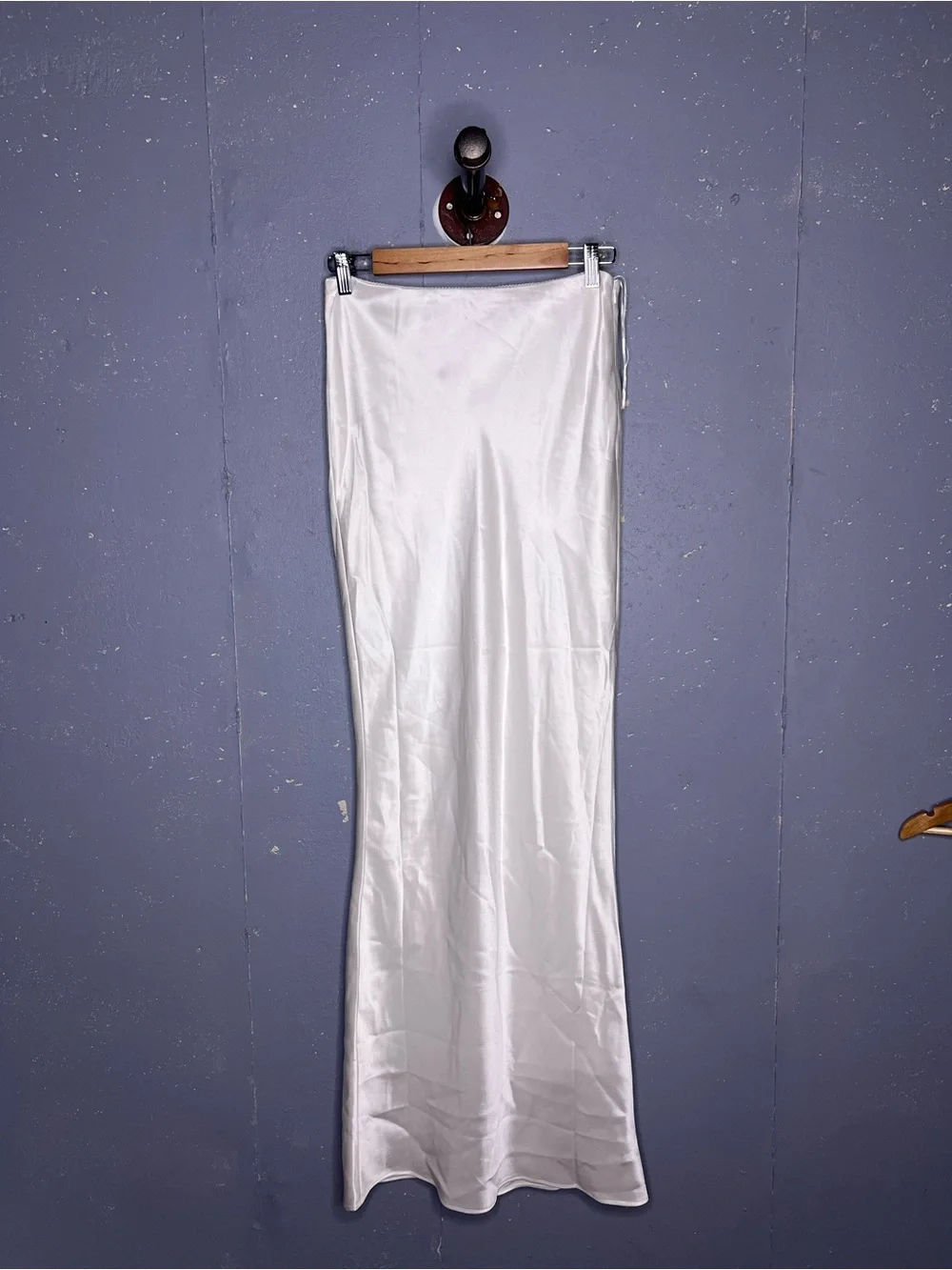 House of CB - SYDEL White Satin Bias Cut Maxi Skirt Size Small